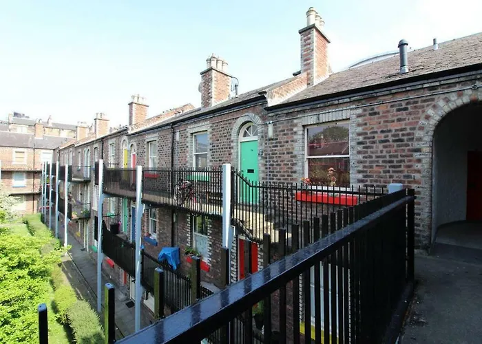 Stylish Flat In 1860\'S Listed Building